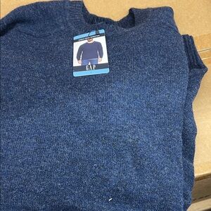 Gap navy blue sweater size large new polyester, acrylic and 8% wool